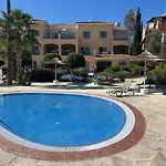 Limnaria Palms 2b, Paphos, Pools, Walk To The Apartamento *