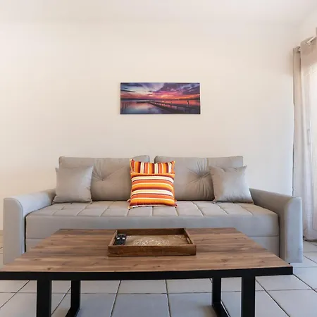 Lejlighed Limnaria Palms 2b, Paphos, Pools, Walk To The