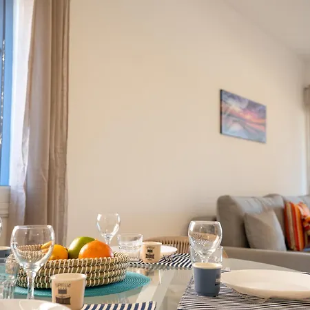 Apartment Limnaria Palms 2b, Paphos, Pools, Walk To The Paphos