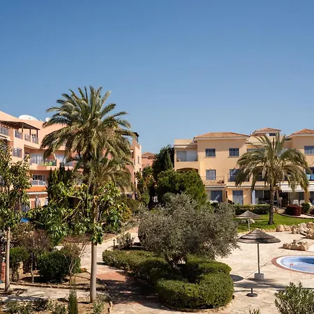 Apartment Limnaria Palms 2b, Paphos, Pools, Walk To The *