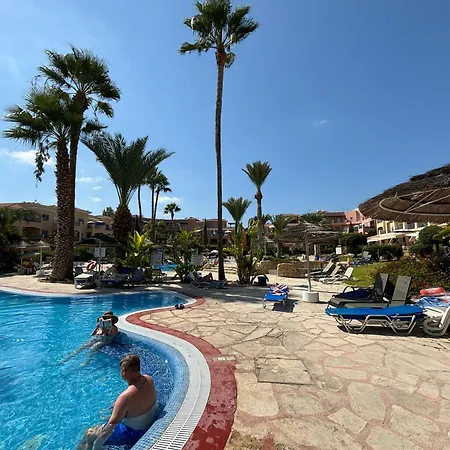 Limnaria Palms 2b, Paphos, Pools, Walk To The * Paphos